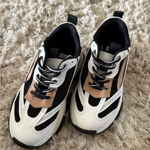 Steve Madden Possession Sneakers